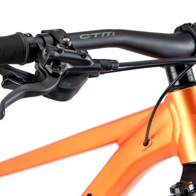 CTM-ZEPHYR-Xpert-cierna-matna-oranzova-d1